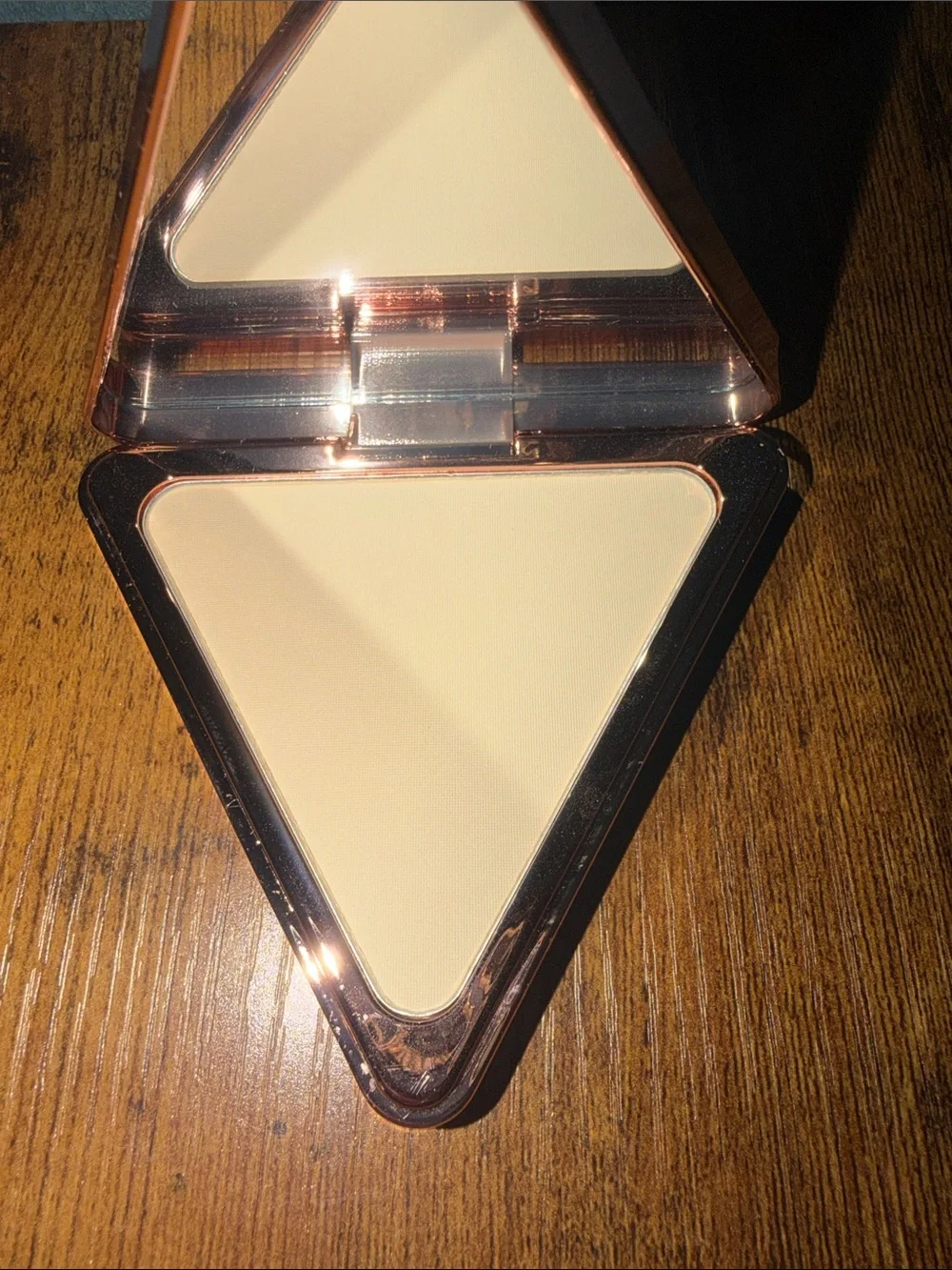 LYS Triple Fix Translucent Setting Powder Compact-Resilience-.23 oz